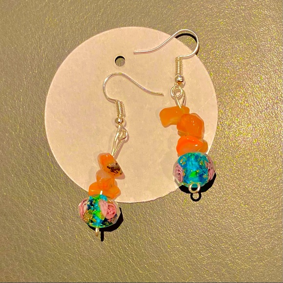 Pair of earrings. Stocking stuffer for Christmas/holidays. Brand new.